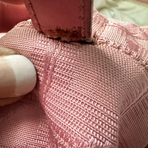 Chanel travel line handbag - Picture 10 of 11